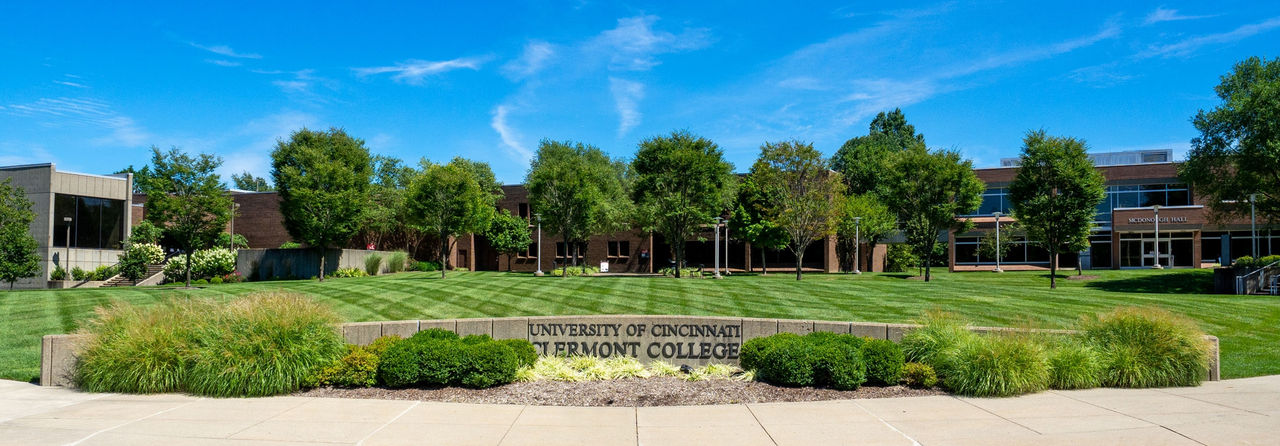 photo of campus featuring the Clermont College sign