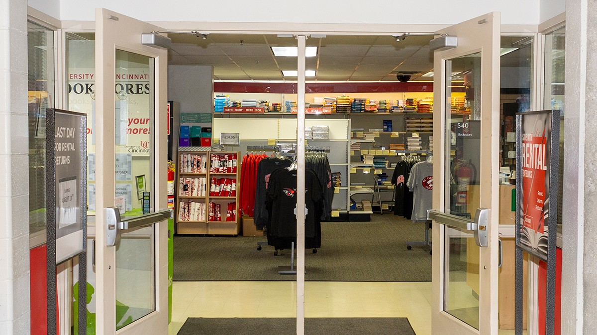 UC Clermont Bookstore entrance